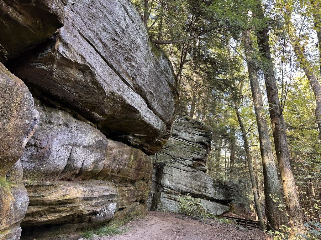 Stunning rock formations along Ledges Trail in Cuyahoga Valley NP